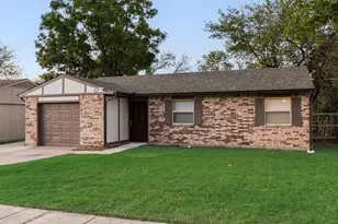 711 Sun Valley Dr, Duncanville, TX 75116 - Photo 1