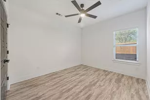 3001 Fernwood Ave, Dallas, TX 75216 - Photo 19