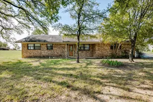 498 Flat Rock Rd, Azle, TX 76020 - Photo 1
