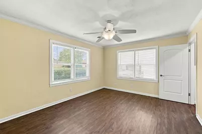 732 Guthrie Drive, Waco, TX 76710 - Photo 11