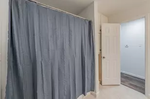 6704 Greenacres Dr, North Richland Hills, TX 76182 - Photo 29