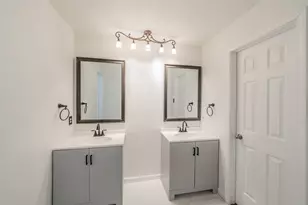 6704 Greenacres Dr, North Richland Hills, TX 76182 - Photo 21
