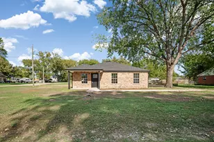 201 S Boston St, Rice, TX 75155 - Photo 1