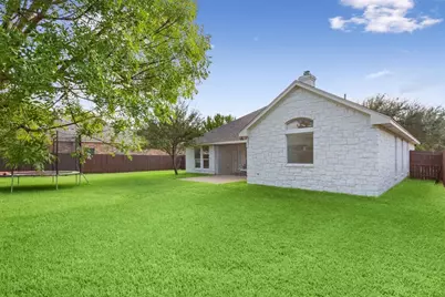 329 Edinburgh Lane, Waco, TX 76712 - Photo 23