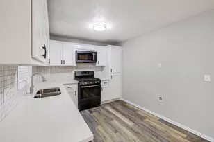 1200 Walker Dr, Hurst, TX 76053 - Photo 7