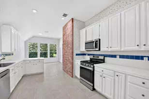 1395 Forest Creek Dr, Lewisville, TX 75067 - Photo 15
