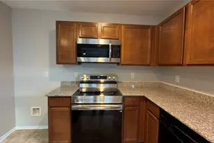 8808 Irish Bend Dr, Fort Worth, TX 76123 - Photo 5