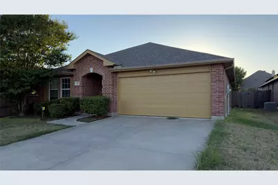 8808 Irish Bend Drive, Fort Worth, TX 76123 - Photo 3