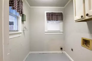 3317 W 5th St, Fort Worth, TX 76107 - Photo 11