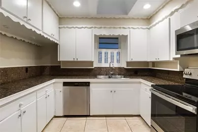 3317 W 5th Street, Fort Worth, TX 76107 - Photo 9