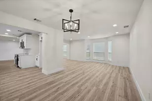 3812 Yachtclub Dr, Arlington, TX 76016 - Photo 7