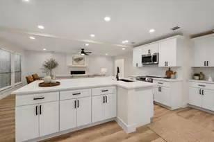 3812 Yachtclub Dr, Arlington, TX 76016 - Photo 3