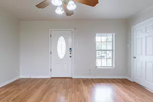 1618 Ash St, Grand Prairie, TX 75050 - Photo 3