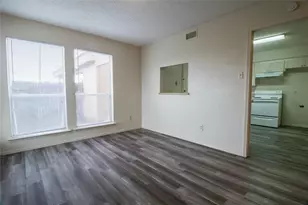2203 Chase Ct, Dalworthington Gardens, TX 76013 - Photo 5