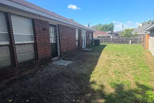 3021 Lawndale Dr, Lancaster, TX 75134 - Photo 17