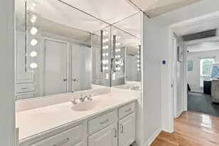 15930 Stillwood St, Dallas, TX 75248 - Photo 17