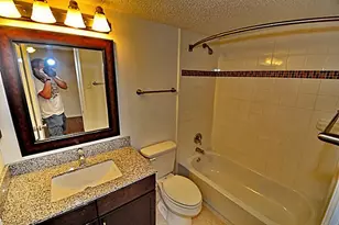 6910 Skillman St, Dallas, TX 75231 - Photo 7