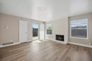 15745 El Estado Dr, Dallas, TX 75248 - Photo 17