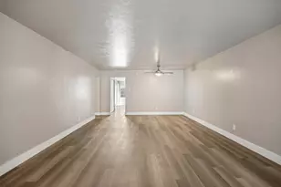 15745 El Estado Dr, Dallas, TX 75248 - Photo 3