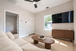 2815 Sutton St, Dallas, TX 75210 - Photo 7