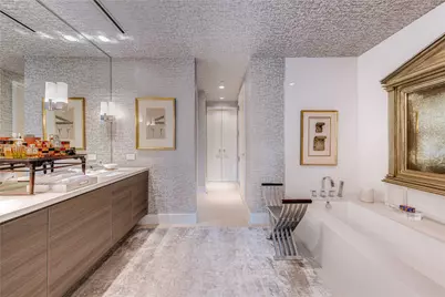 2025 Woodall Rodgers Freeway #32, Dallas, TX 75201 - Photo 11