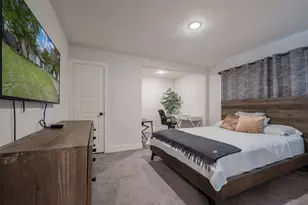 11736 Coral Hills Pl, Dallas, TX 75229 - Photo 9