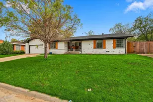 2740 Spruce Park Dr, Richland Hills, TX 76118 - Photo 3