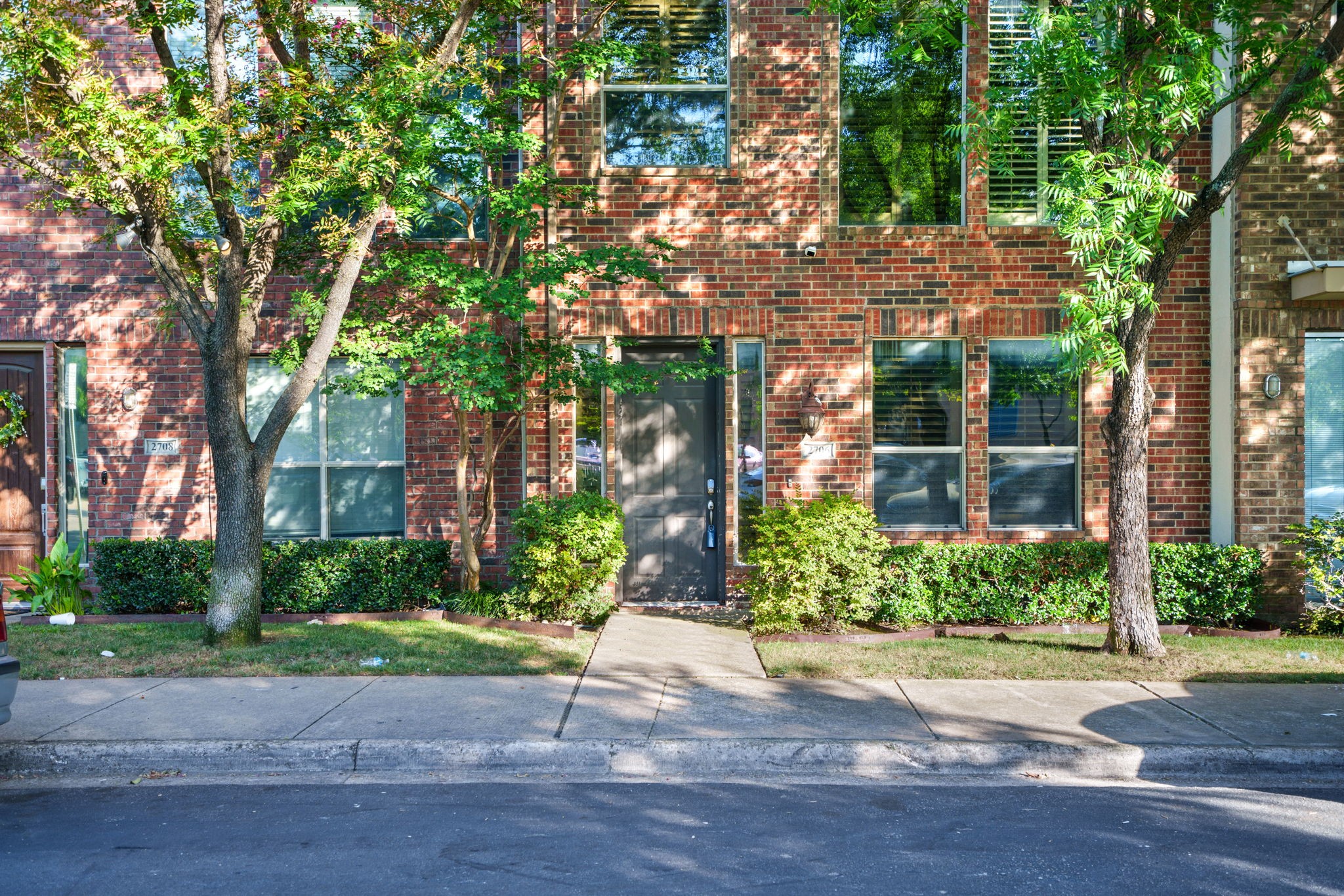 Floyd Sign 2706 Floyd St, Dallas, TX 75204 - MLS 21410910 - Coldwell Banker