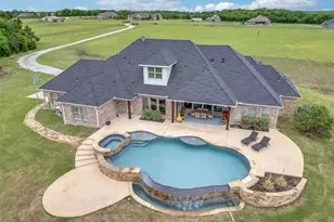 300 Judd Rd, Van Alstyne, TX 75495 - Photo 1