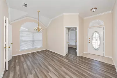 5121 Yaupon Drive, Arlington, TX 76018 - Photo 5