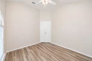 5121 Yaupon Dr, Arlington, TX 76018 - Photo 7