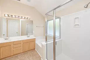 5121 Yaupon Dr, Arlington, TX 76018 - Photo 27