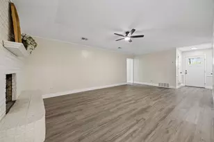 5608 Newman Dr, North Richland Hills, TX 76180 - Photo 5