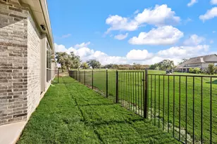 12224 Ross Calhoun Dr, Fort Worth, TX 76179 - Photo 33