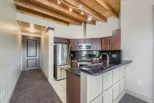 928 Lipscomb St, Fort Worth, TX 76104 - Photo 5