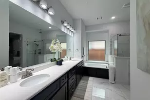 12513 Royal Oaks Ln, Farmers Branch, TX 75234 - Photo 9