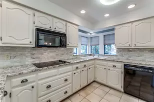 7010 Northwood Rd, Dallas, TX 75225 - Photo 15