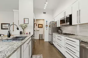 31 Vanguard Way, Dallas, TX 75243 - Photo 3