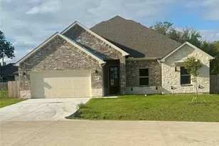 320 E Marshall Ct, Palmer, TX 75152 - Photo 1