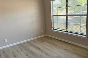 1207 Tarpley Ave, Dallas, TX 75211 - Photo 9