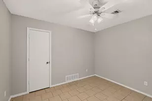 820 Ash St, Burleson, TX 76028 - Photo 29