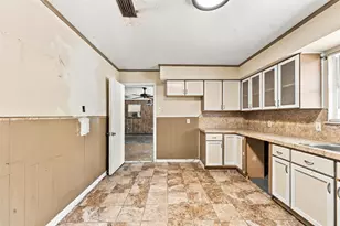 1407 Berkshire St, Waco, TX 76705 - Photo 7