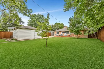 6452 Highgate Lane, Dallas, TX 75214 - Photo 17