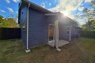 1802 Division St, Commerce, TX 75428 - Photo 25