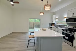 1802 Division St, Commerce, TX 75428 - Photo 11