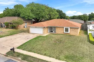 228 Meadowhill Dr, Benbrook, TX 76126 - Photo 3