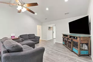 228 Meadowhill Dr, Benbrook, TX 76126 - Photo 11