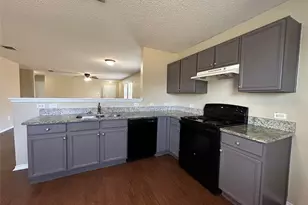 4888 Parkview Hills Ln, Fort Worth, TX 76179 - Photo 7