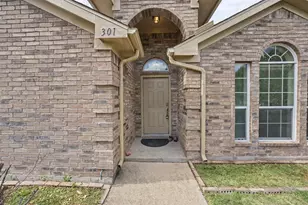 301 Wintergreen Ct, Weatherford, TX 76085 - Photo 3