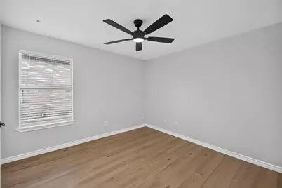 2440 Ranchview Drive, Grand Prairie, TX 75052 - Photo 19